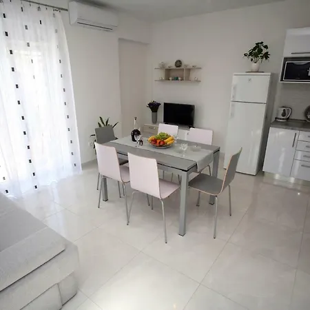 Fantasy Διαμέρισμα *